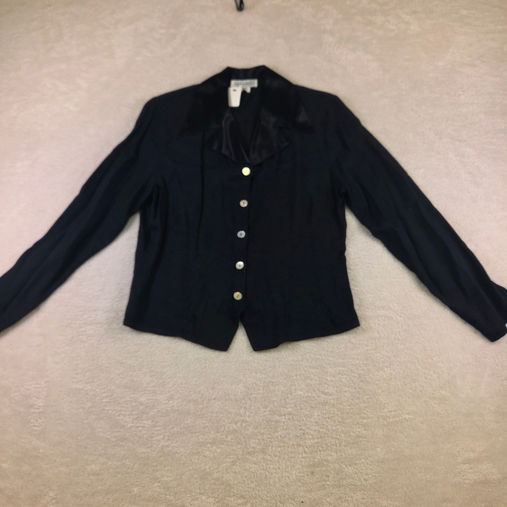 Impressions of California Vintage Black Satin Collar Button Down Top 3733